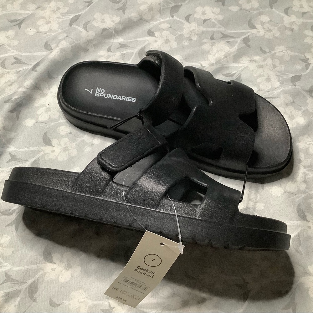 No Boundaries Black Double-Strap Slide Sandals - Picture 5 of 5